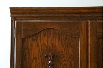 中古　美品　三越家具　ブルージュ(Brugge)　英国カントリースタイル 気品ただよう木目が魅力のアンティーク風ワードローブ　(R-083530)