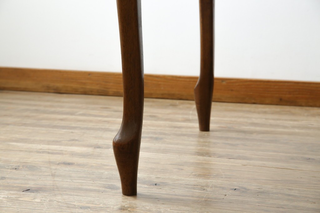 和製ヴィンテージ　マルニ木工　ベルサイユシリーズ　上品な杢目が魅力的なエクステンションテーブル　(R-083532)