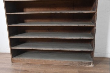 和製ヴィンテージ　古家具　使い込まれた木の味わいたっぷり!　レトロな10段シューズラック　(R-083538)