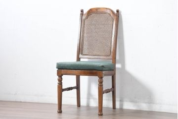 中古　三越家具(現カントリーハウス)　クラシカルな佇まいが魅力のアームレスチェア(ダイニングチェア、椅子、イス)(定価約8万円)(R-083543)
