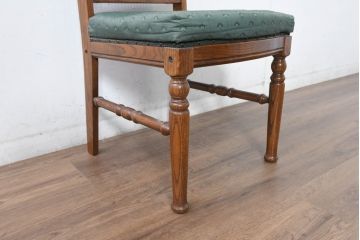 中古　三越家具(現カントリーハウス)　クラシカルな佇まいが魅力のアームレスチェア(ダイニングチェア、椅子、イス)(定価約8万円)(R-083543)