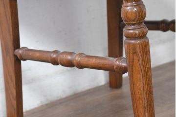 中古　三越家具(現カントリーハウス)　クラシカルな佇まいが魅力のアームレスチェア(ダイニングチェア、椅子、イス)(定価約8万円)(R-083543)