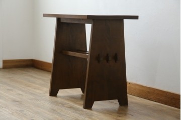 和製ビンテージ　樺(カバ)材　和とモダンデザインが融合した楔(クサビ)式横桟の民芸風ローテーブル　(R-083545)