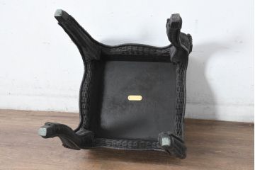 中古　美品!!　希少モデル　ポロ ラルフローレンホーム(Polo Ralph Lauren Home)　 高級感漂うラタン素材のクラシカルなサイドテーブル(コーヒーテーブル、ナイトテーブル、花台、飾り台)(定価約12万円)(R-083548)