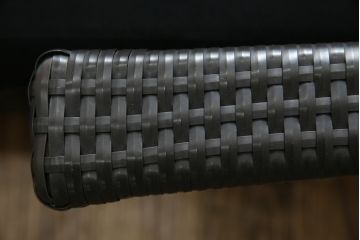 中古　超美品　展示品!!　ガーデンファニチャー　ジゼル(GISELE)　上質な時間を演出するモダンなデザインが魅力のサンラウンジャー2脚セット(デッキチェア、ビーチベッド、リゾートチェア、バラ売り可能)(定価2台で約80万円)(R-083549)