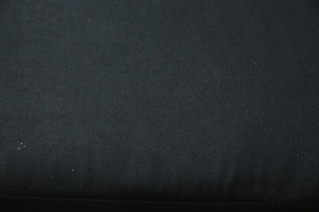 中古　超美品　展示品!!　ガーデンファニチャー　ジゼル(GISELE)　上質な時間を演出するモダンなデザインが魅力のサンラウンジャー2脚セット(デッキチェア、ビーチベッド、リゾートチェア、バラ売り可能)(定価2台で約80万円)(R-083549)