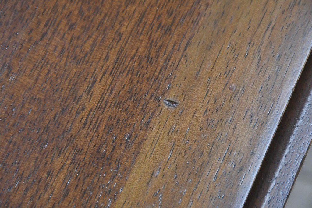 中古　maruni(マルニ木工)　地中海ロイヤルシリーズ(ROYAL)　上品で繊細な装飾が英国クラシックを彷彿とさせる引き出し付きエンドテーブル　定価約13万円　(R-083550)