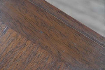 中古　maruni(マルニ木工)　地中海ロイヤルシリーズ(ROYAL)　上品で繊細な装飾が英国クラシックを彷彿とさせる引き出し付きエンドテーブル　定価約13万円　(R-083550)