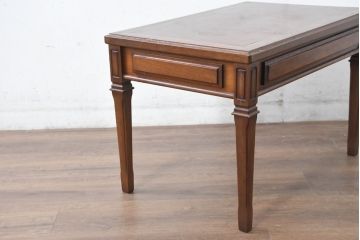 中古　美品　maruni(マルニ木工)　地中海ロイヤルシリーズ(ROYAL)　上品で繊細な装飾が英国クラシックを彷彿とさせる引き出し付きエンドテーブル(サイドテーブル、コーヒーテーブル、ナイトテーブル、花台、飾り台)(定価約13万円)(R-083550)
