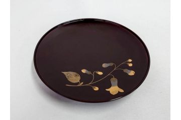 都筑幸哉作　輪島塗　蒔絵　松溜塗　桐の花　雅な佇まいの銘々盆10客セット(お盆、トレイ、トレー、銘々皿、木製、漆器、和食器、共箱付)(R-083556)