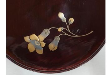 都筑幸哉作　輪島塗　蒔絵　松溜塗　桐の花　雅な佇まいの銘々盆10客セット(お盆、トレイ、トレー、銘々皿、木製、漆器、和食器、共箱付)(R-083556)