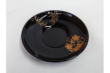 古今菁峰　輪島塗　蒔絵　五聖模様　花の丸　空間に優美な彩りを添える卓上膳・銘々皿・茶托 各5客セット(松、竹、梅、木製、漆器、漆芸、お膳、御膳、お盆、茶道具、菓子器、小皿、和食器、和皿、草花、共箱付)(R-083557)