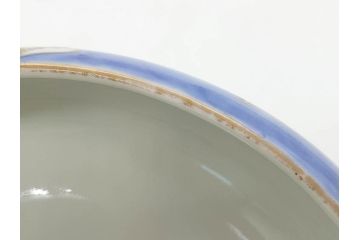 明治〜大正期　久富季九郎作　蔵春亭久富製　有田焼　鹿と紅葉　染付　金彩　色絵　深皿　約19cm　6.1寸　優雅なデザインが見る人の心を和ませる鉢(和皿、中皿、和食器、六寸一分)(R-083561)