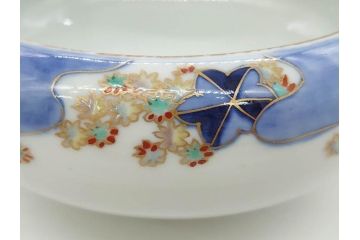 明治〜大正期　久富季九郎作　蔵春亭久富製　有田焼　鹿と紅葉　染付　金彩　色絵　深皿　約19cm　6.1寸　優雅なデザインが見る人の心を和ませる鉢(和皿、中皿、和食器、六寸一分)(R-083561)
