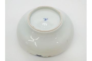 明治〜大正期　久富季九郎作　蔵春亭久富製　有田焼　鹿と紅葉　染付　金彩　色絵　深皿　約19cm　6.1寸　優雅なデザインが見る人の心を和ませる鉢(和皿、中皿、和食器、六寸一分)(R-083561)