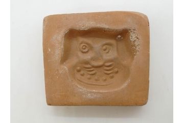 当時物　泥面子の型28点セット(泥めんこ、土人形、郷土玩具、メンコ、ミッキー、ドナルド、ブタ、TNK、アニメ、キャラクター、フクロウ、天狗)(R-083563)