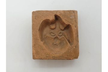 当時物　泥面子の型28点セット(泥めんこ、土人形、郷土玩具、メンコ、ミッキー、ドナルド、ブタ、TNK、アニメ、キャラクター、フクロウ、天狗)(R-083563)