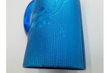 大正〜昭和初期　花文　青色　ガラス　鮮明な色彩がインテリアとしても存在感を放つ水差し(硝子、ジャグ、魚子、ピッチャー、和ガラス)(R-083567)
