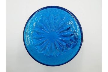 大正〜昭和初期　花文　青色　ガラス　鮮明な色彩がインテリアとしても存在感を放つ水差し(硝子、ジャグ、魚子、ピッチャー、和ガラス)(R-083567)