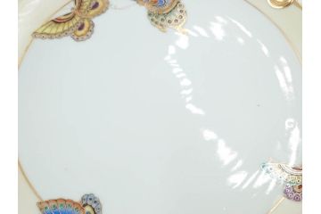 明治〜大正期　オールドノリタケ　NORITAKE　金彩　金盛　ハンドペイント　雉　蝶　丁寧に施された装飾が日常に彩りと品格を添えるプレート2枚セット(ちょう、鳥、キジ、取手付、大皿、中皿、洋食器)(R-083568)