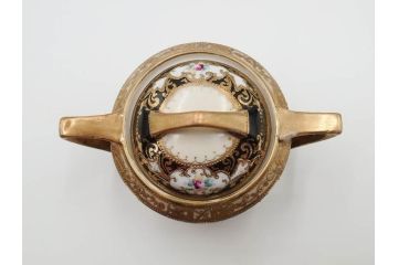 明治〜大正期　オールドノリタケ　NORITAKE　金彩　金盛　花　ハンドペイント　格調高く華やぎを纏ったコーヒーセット(ポット、クリーマー、シュガーポット、カップ&ソーサー3客、C&S、洋食器)(R-083570)