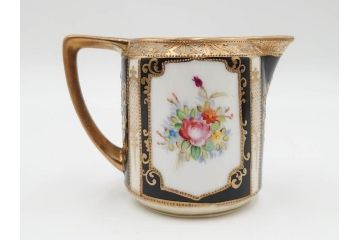明治〜大正期　オールドノリタケ　NORITAKE　金彩　金盛　花　ハンドペイント　格調高く華やぎを纏ったコーヒーセット(ポット、クリーマー、シュガーポット、カップ&ソーサー3客、C&S、洋食器)(R-083570)