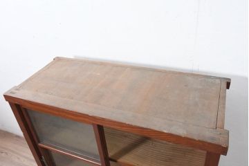 和製アンティーク　美品　漆塗りのきれいでシンプルな戸棚(サイドキャビネット、カップボード、収納棚、本箱)(R-083573)