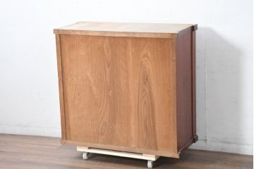 和製アンティーク　美品　漆塗りのきれいでシンプルな戸棚(サイドキャビネット、カップボード、収納棚、本箱)(R-083574)