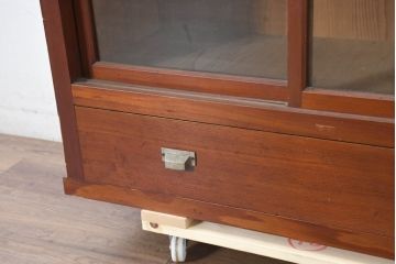 和製アンティーク　美品　漆塗りのきれいでシンプルな戸棚(サイドキャビネット、カップボード、収納棚、本箱)(R-083574)