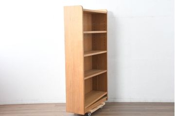 中古　美品　重厚　国産職人手作り　ぶ厚い楢(ナラ)材のシンプルな本棚(飾り棚、オープンシェルフ、ブックシェルフ、オープンラック、収納棚)(製作費約30万円)(R-083576)