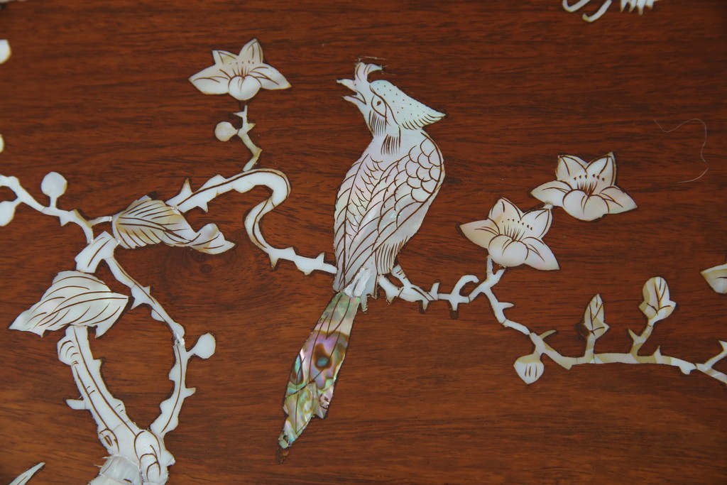 アジアンビンテージ　民芸家具　螺鈿(ラデン)象嵌入り　上品な佇まいが美しい6杯小引き出し　(R-083578)