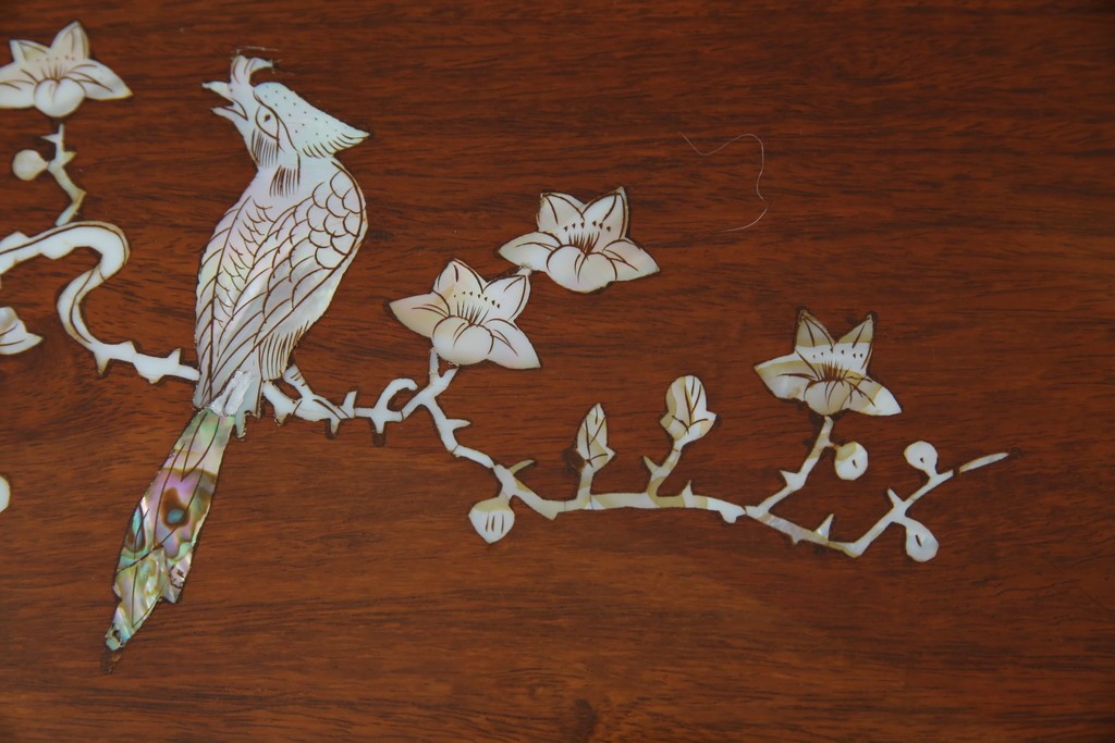 アジアンビンテージ　民芸家具　螺鈿(ラデン)象嵌入り　上品な佇まいが美しい6杯小引き出し　(R-083578)