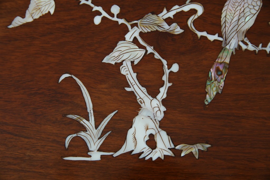 アジアンビンテージ　民芸家具　螺鈿(ラデン)象嵌入り　上品な佇まいが美しい6杯小引き出し　(R-083578)