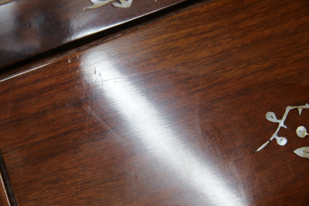 アジアンビンテージ　民芸家具　螺鈿(ラデン)象嵌入り　上品な佇まいが美しい6杯小引き出し　(R-083578)