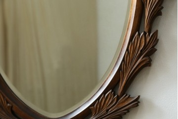 アジアンビンテージ　美しい彫刻が目を引くウォールミラー　(R-083581)