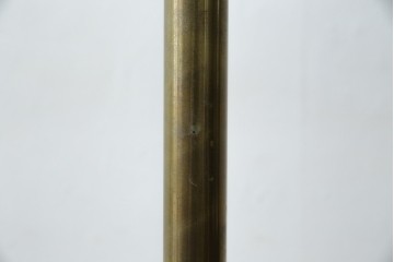 中古　美品　最高級品　オランダ　アイホールツ(EICHHOLTZ)　真鍮製　アンティーク仕上げ　空間のアクセントになるラグジュアリーなコートハンガー　定価約26万円相当　(R-083583)