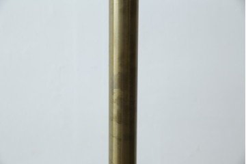 中古　美品　最高級品　オランダ　アイホールツ(EICHHOLTZ)　真鍮製　アンティーク仕上げ　空間のアクセントになるラグジュアリーなコートハンガー　定価約26万円相当　(R-083583)