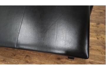 ドイツビンテージ　美品　オールド ヒモラ(Himolla)　名門椅子工房オオタで張り替え済み　本革(レザー)　クラシックデザインで長く愛用できる3人掛けソファ　(R-083587)