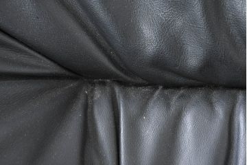 ドイツビンテージ　美品　オールド ヒモラ(Himolla)　名門椅子工房オオタで張り替え済み　本革(レザー)　クラシックデザインで長く愛用できる3人掛けソファ(3P、三人掛け、レザーソファ、トリプルソファ、ヴィンテージ)(R-083587)