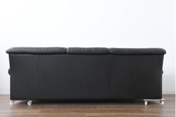 ドイツビンテージ　美品　オールド ヒモラ(Himolla)　名門椅子工房オオタで張り替え済み　本革(レザー)　クラシックデザインで長く愛用できる3人掛けソファ(3P、三人掛け、レザーソファ、トリプルソファ、ヴィンテージ)(R-083587)