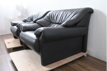 ドイツビンテージ　美品　オールド ヒモラ(himolla)　名門椅子工房オオタで張り替え済み　本革(レザー)　極上のリラックス空間を演出する一人掛けソファ2脚セット(1人掛けソファ、一人掛け、1P、アームソファ、ラウンジソファ、ヴィンテージ、バラ売り可能)(R-083588)