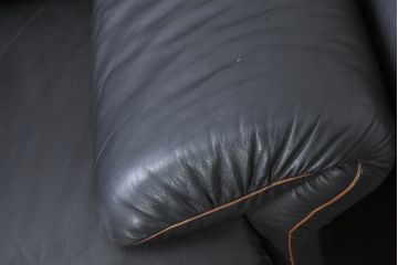 ドイツビンテージ　美品　オールド ヒモラ(himolla)　名門椅子工房オオタで張り替え済み　本革(レザー)　極上のリラックス空間を演出する一人掛けソファ2脚セット(1人掛けソファ、一人掛け、1P、アームソファ、ラウンジソファ、ヴィンテージ、バラ売り可能)(R-083588)