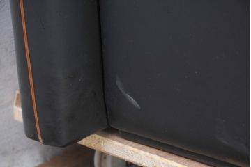 ドイツビンテージ　美品　オールド ヒモラ(himolla)　名門椅子工房オオタで張り替え済み　本革(レザー)　極上のリラックス空間を演出する一人掛けソファ2脚セット(1人掛けソファ、一人掛け、1P、アームソファ、ラウンジソファ、ヴィンテージ、バラ売り可能)(R-083588)