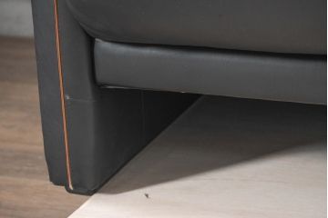 ドイツビンテージ　美品　オールド ヒモラ(himolla)　名門椅子工房オオタで張り替え済み　本革(レザー)　極上のリラックス空間を演出する一人掛けソファ2脚セット(1人掛けソファ、一人掛け、1P、アームソファ、ラウンジソファ、ヴィンテージ、バラ売り可能)(R-083588)