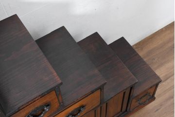 中古　美品　民芸家具　アンティーク調　上質な和の趣漂う両面使いできる階段箪笥(階段タンス、収納たんす、和箪笥、引き出し)(R-083589)