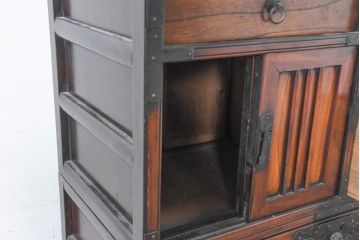 中古　美品　民芸家具　アンティーク調　上質な和の趣漂う両面使いできる階段箪笥(階段タンス、収納たんす、和箪笥、引き出し)(R-083589)
