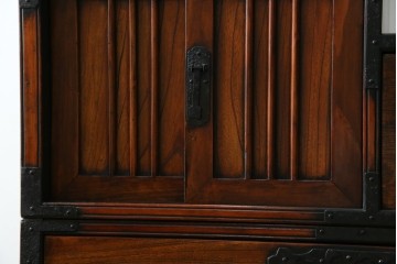 中古　美品　民芸家具　アンティーク調　上質な和の趣漂う両面使いできる階段箪笥　(R-083589)