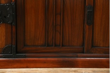 中古　美品　民芸家具　アンティーク調　上質な和の趣漂う両面使いできる階段箪笥　(R-083589)