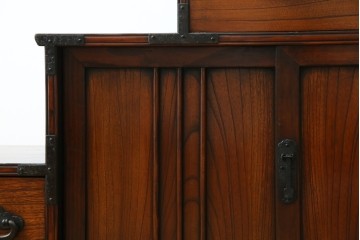 中古　美品　民芸家具　アンティーク調　上質な和の趣漂う両面使いできる階段箪笥　(R-083589)