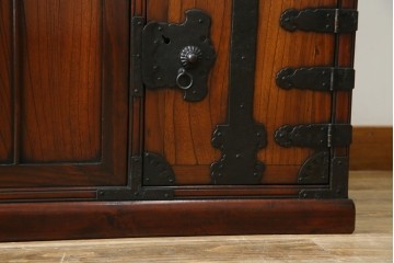 中古　美品　民芸家具　アンティーク調　上質な和の趣漂う両面使いできる階段箪笥　(R-083589)